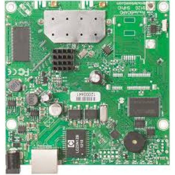 RouterBOARD 911 with 600MHz Atheros CPU, 64MB RAM, 1x LAN, Built-in 2.4GHz 802.11b/g/n Single Chain Wireless Radio, MMCX connector, RouterOS L3
