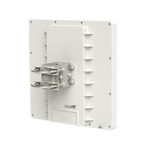 QRT-5 5GHz 802.11ac 2x2 Dual Chain Wireless Radio with 25dBi 11deg Integrated Antenna, 720MHz CPU, 128MB RAM, Gigabit LAN, RouterOS L4, PoE, PSU, pole mount