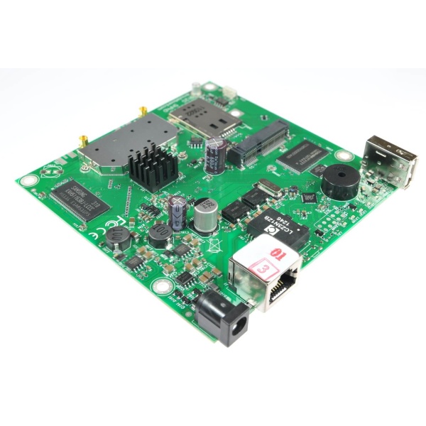 RouterBOARD 912UAG with 600MHz Atheros CPU, 64MB RAM, 1x Gigabit LAN, USB, miniPCIe, Built-in 5GHz 802.11a/n 2x2 Dual Chain Wireless Radio, 2xMMCX connectors, RouterOS L4