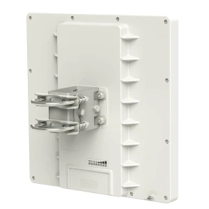 QRT-2 2.4GHz Dual Chain 802.11b/g/n Radio with 17dbi High Power Integrated Panel Antenna, Gigabit LAN, RouterOS L4, PoE, PSU, pole mount